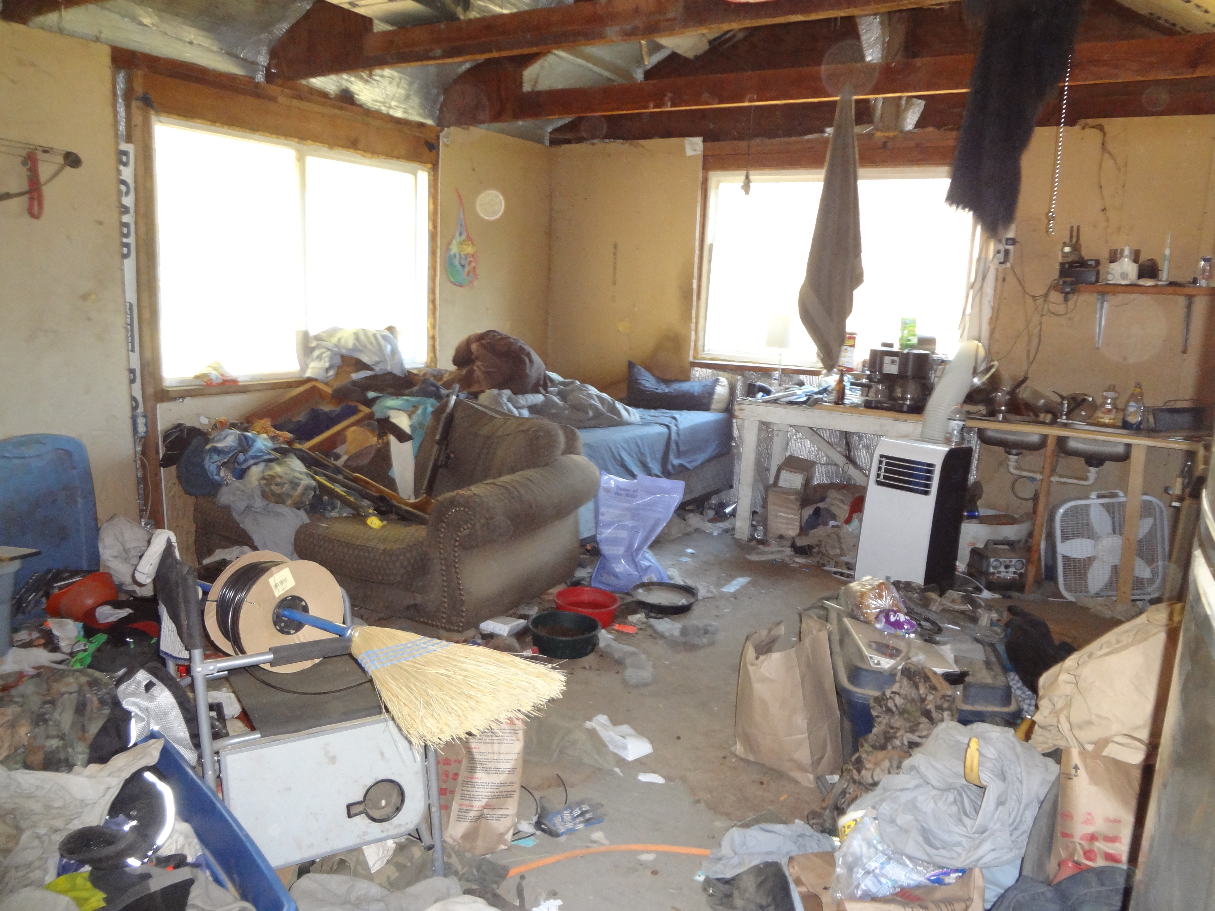 Search Warrants - Case 201502868